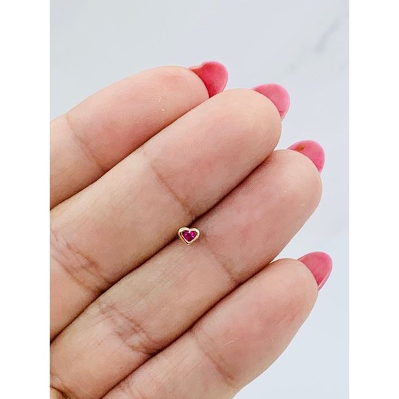 ❤️ 14k Gold nose ring heart ❤️ stud nose - Picture 2 of 4